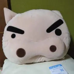 クレヨンしんちゃん　ぶりぶりざえもん　クッション