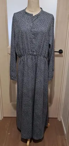 GU ドット柄ロングワンピース ブルー