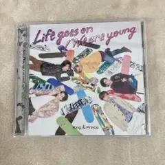 【P15886】Life goes on/We are young