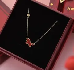 馬のシルエット ネックレス ゴールド