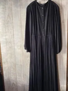 UNIQLO ジョーゼット プリーツワンピース　美品