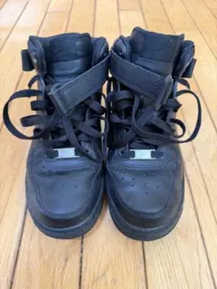 Nike ブラック ハイカット スニーカー