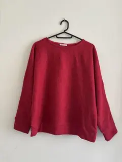 【まとめ売り対象】赤い長袖ニット