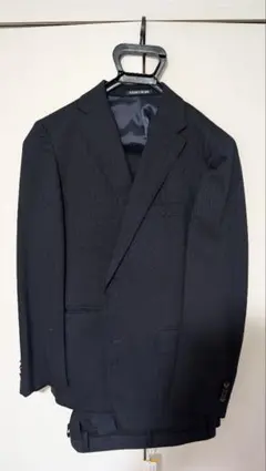 ネイビー スーツ