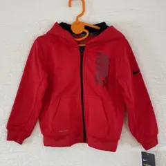 ☆新品☆NIKE 3T(100cm)DRI-FIT パーカー レッド