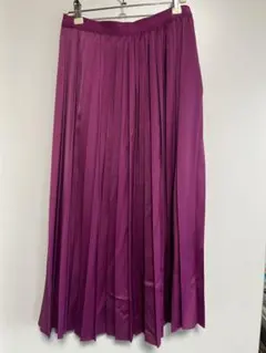 新品！ユニクロUNIQLOプリーツロングスカート