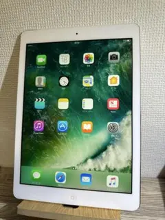 au iPad Air第1世代 Wi-Fi+Cellular シルバー 16GB