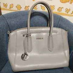 フルラ　ショルダーバッグ