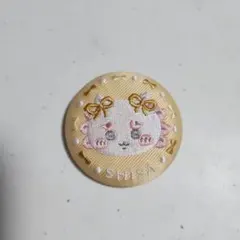 SHISA シーサー　刺繍 缶バッジ