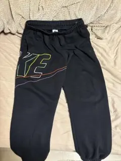 NIKE ブラック スウェットパンツ Mサイズ