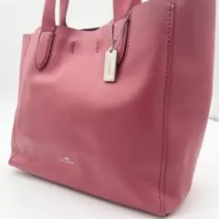 【A4可】COACH トートバッグ　レザー　ピンク　ロゴチャーム　ロゴ金具