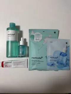 medicube メディキューブ　スキンケアセットのサムネイル