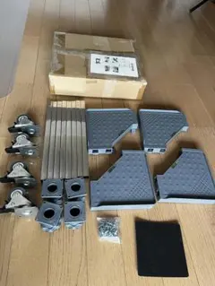 新品未使用 洗濯機かさ上げ台 キャスター付き 冷蔵庫台 高さ調整 掃除ラクのサムネイル
