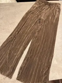 GU　ブラウン プリーツ カジュアルパンツ S　プリーツ