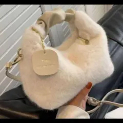 【ファー ショルダーバッグ】手提げ　もこもこ　韓国　大人気　再入荷　おしゃれ
