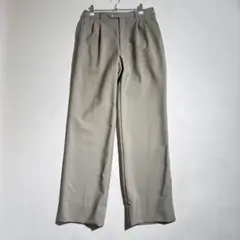 ベージュ スラックス
