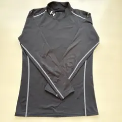 Under Armour ブラック アンダーシャツ YXL