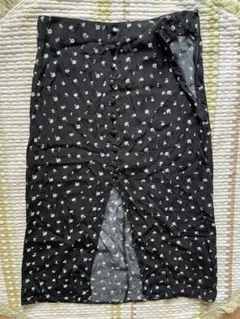 フロントスリットスカートH&M ブラック／フローラル