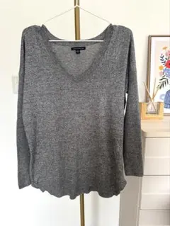 American Eagle Vネックセーター 　ニット　グレー S サイズ