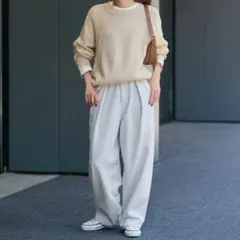 フレームワーク　BleachDENIM タックパンツ 　ワイド　水色のサムネイル