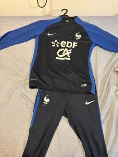 【フルスポンサー／値下げ可能】NIKE フランス代表 トレーニングウェア　上下のサムネイル
