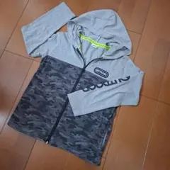 フード付きパーカー 150