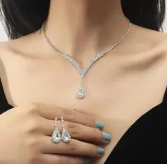 ブライダルアクセサリー　小物　ウェディング　ネックレス　ピアス