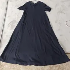 新品　GU　半袖ポケット付きフレアワンピース　サイズ M　ブラック