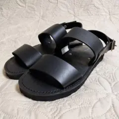 【新品未使用！シンプルかつ上品！ 】リーガル 革　サンダル　ストラップ　ブラック 新品未使用！シンプルかつ上品！ 】リーガル 革 サンダル