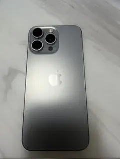 【超美品】iPhone 15 pro max 本体