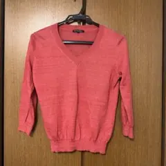 23区　サーモンピンク Vネック ニットセーター サイズ38