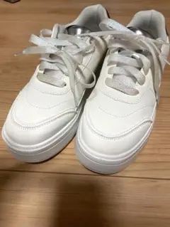 heal me ホワイト 厚底スニーカー