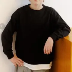 ヘビロッtee トップス