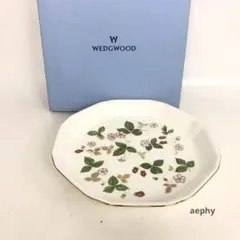 WEDGWOOD ウェッジウッド ワイルドストロベリー 八角形 オクタゴナルのサムネイル