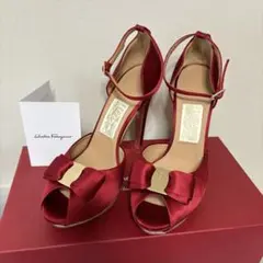 美品 FERRAGAMO サテンリボンオープントゥハイヒール 8cのサムネイル