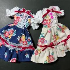 ネイビー＆アイボリーの花柄ワンピース　リカちゃん