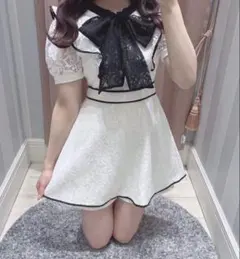 evelyn 半袖レースロンパースのサムネイル