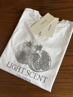 《新品タグ付き》ミラオーウェン フルーツモチーフグラフィックTシャツのサムネイル