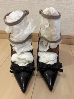 レッドヴァレンティノ　パンプスのサムネイル