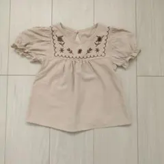 SHEIN ベージュ刺繍トップス 4Y