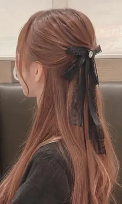 レースのリボンピン
