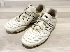New Balance 442 サッカースパイク ホワイトのサムネイル