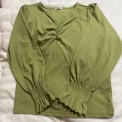Honeys オリーブグリーン Vネック長袖トップス