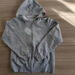 adidas グレー フルジップパーカー レディースのＳサイズ