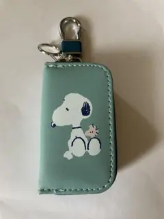 スヌーピー　スマートキーケース