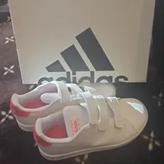 adidas スニーカー ホワイト/ピンク ベルクロ21.５センチ