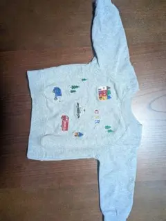 petit main　トレーナー　グレー 車と家の刺繍 　90cm