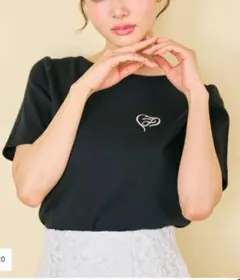 【美品】Feroux 半袖 Tシャツ ブラック 刺繍入りのサムネイル
