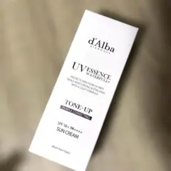 おまけつき！新品未開封♡ダルバ　50ml UVエッセンス　トーンアップ