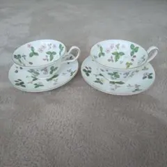 ウェッジウッド ワイルドストロベリー カップ＆ソーサー 2客